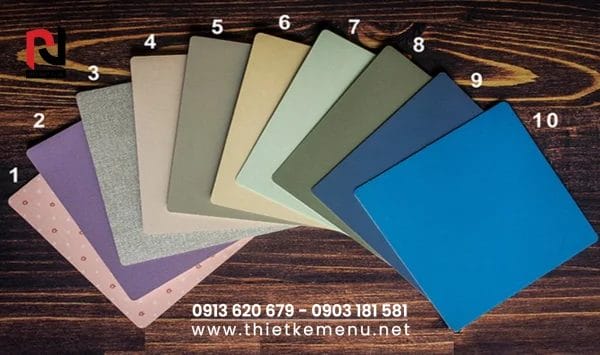 Chất liệu sử dụng để in menu cũng đóng vai trò quan trọng trong chi phí thiết kế menu