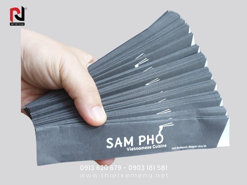 Mẫu bao muỗng đũa giấy: Mang đến trải nghiệm ẩm thực tuyệt vời.