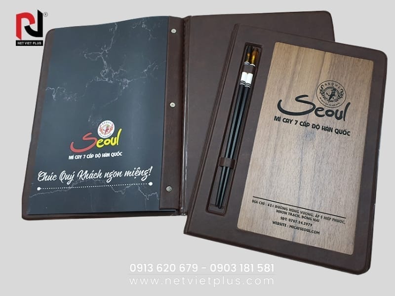 Tại Nét Việt Plus chuyên cung cấp dịch vụ In Menu Gỗ hiện đại & sang trọng